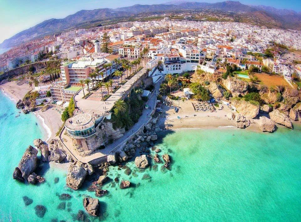 Apartamento Capistrano Village Nerja Ngoại thất bức ảnh