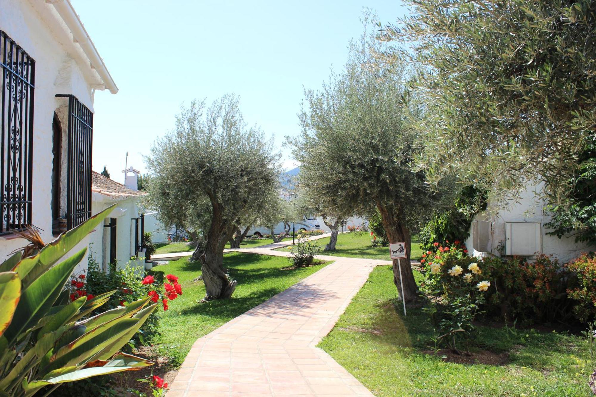 Apartamento Capistrano Village Nerja Ngoại thất bức ảnh